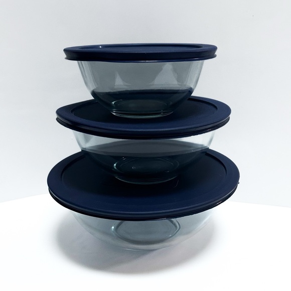 Pyrex | Dining | Pyrex Nesting 3 Bowl Set W Matching Navy Blue Plastic ...
